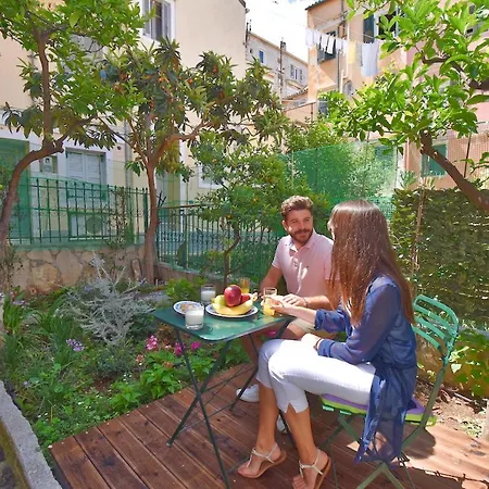 Kampielo Homes - 19th Century Three Level Place * Corfu (city)