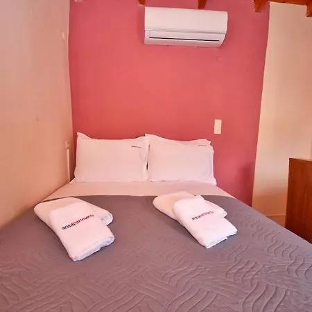 Kampielo Homes - 19th Century Three Level Place * Corfu (city)